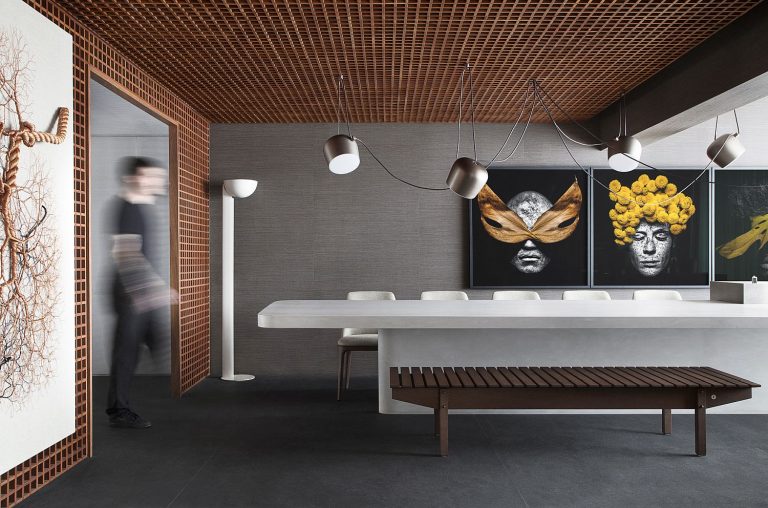 Grid House: Custom Wood Framework Meets Polished Ambiance in Sao Paulo