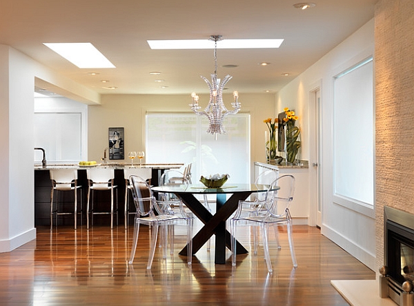 Acrylic chairs are ideal for creating an uncluttered setting