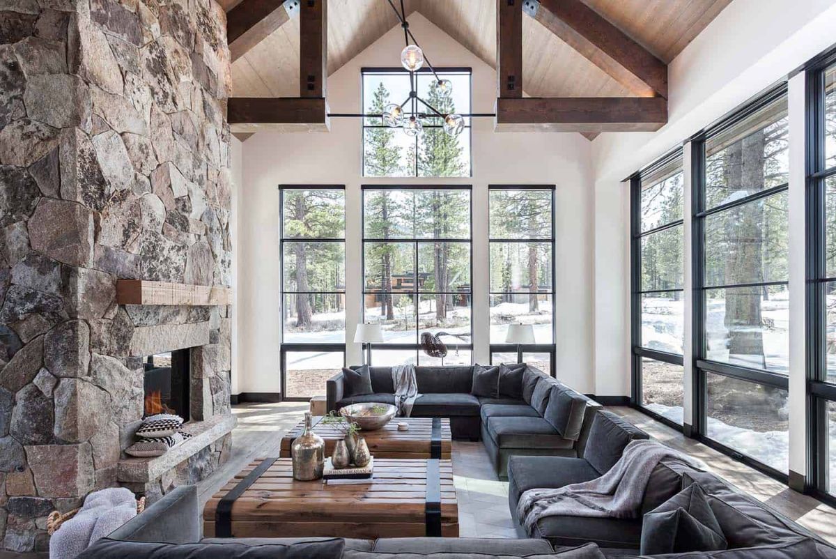 High ceilings and large windows create a very airy and open ambiance in the living room
